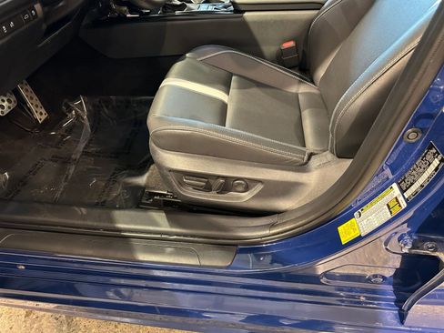 Used 2025 Toyota Camry SE image 23