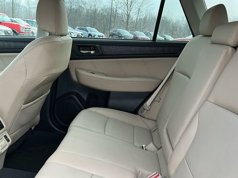 Used 2018 Subaru Outback 2.5i Limited image 21