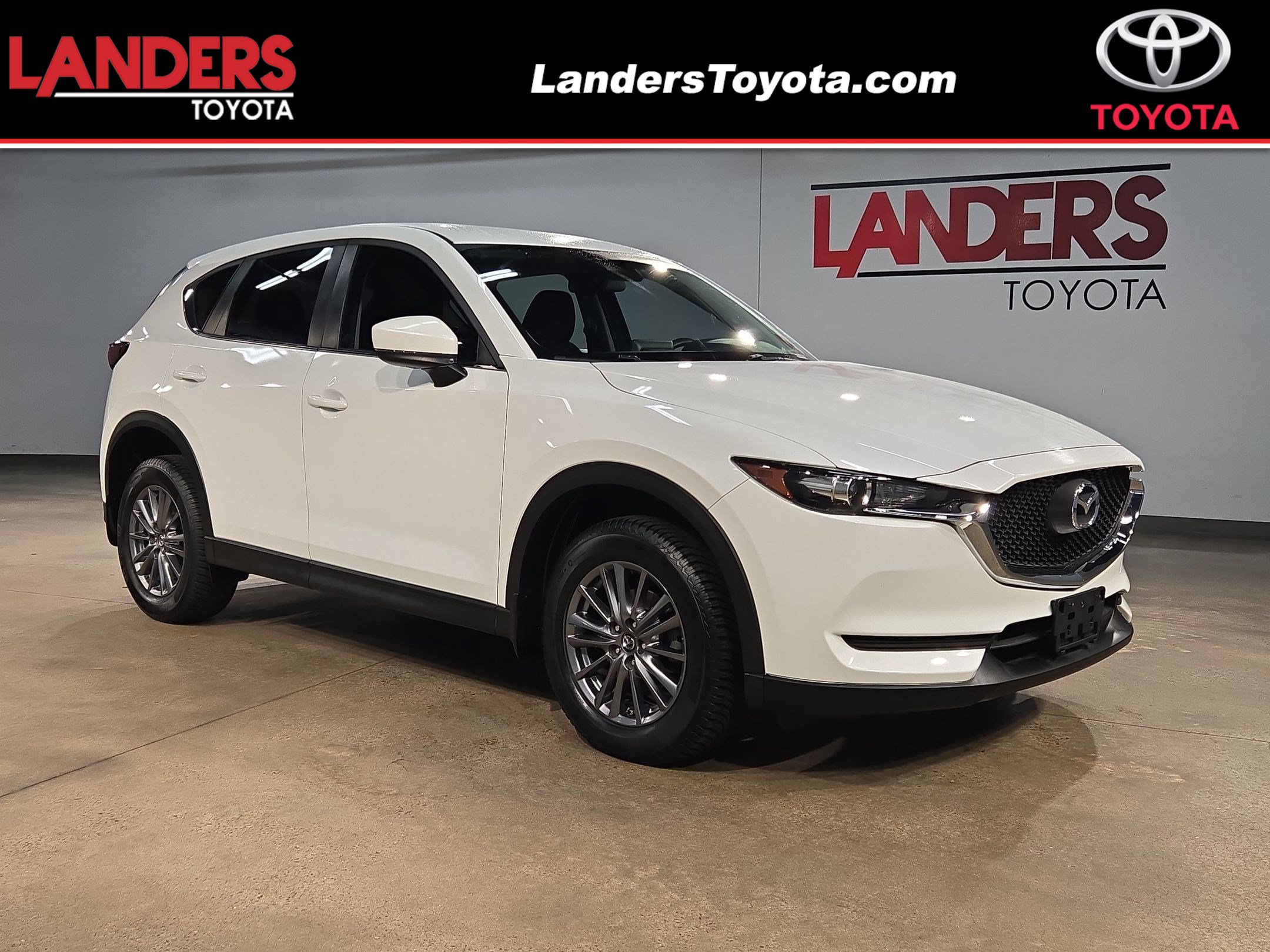 Used 2017 MAZDA CX-5 Sport FWD image 1