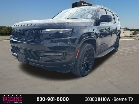 Used 2023 Jeep Wagoneer Series II AWD/4WD image 3