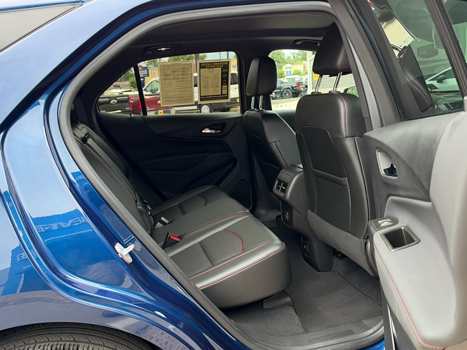 Used 2023 Chevrolet Equinox RS w/ RS Leather Package AWD/4WD image 21