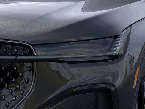 New 2026 Lincoln Nautilus Reserve w/ Jet Appearance Package image 18