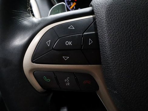 Used 2017 Jeep Grand Cherokee Limited w/ Trailer Tow Group IV image 29