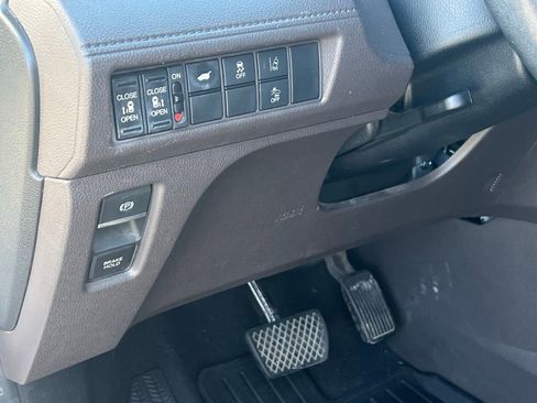 Used 2019 Honda Odyssey EX-L image 28