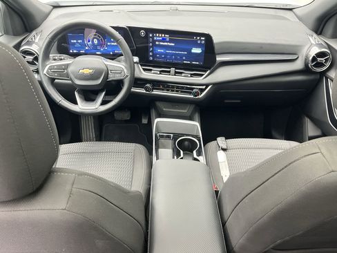 Certified 2025 Chevrolet Equinox LT image 4