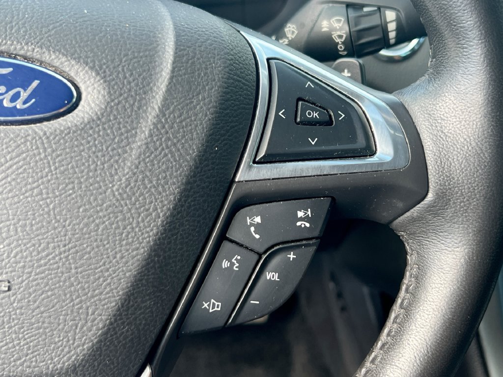 Used 2016 Ford Fusion Titanium AWD/4WD image 35