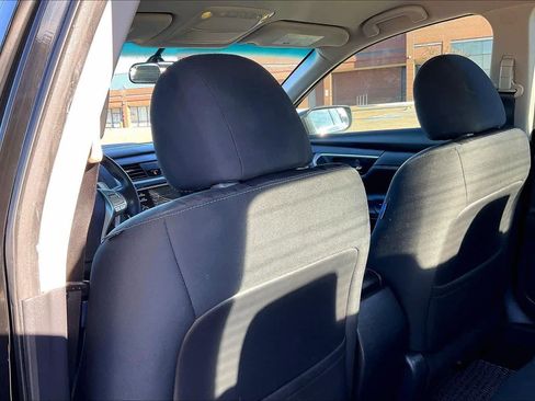 Used 2017 Nissan Altima 2.5 SR image 12