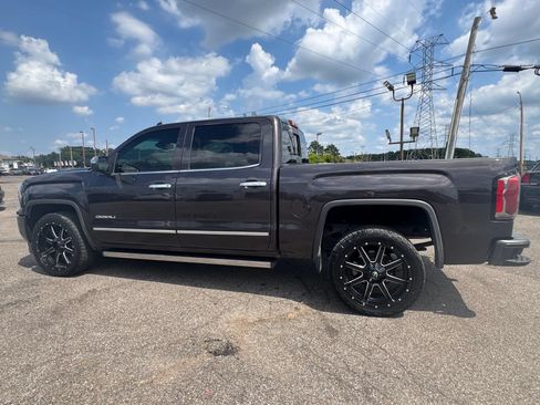 Used 2016 GMC Sierra 1500 Denali w/ Enhanced Driver Alert Package AWD/4WD image 14
