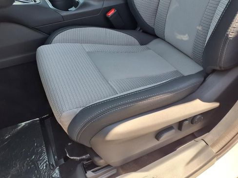 Used 2025 Subaru Outback Premium w/ Popular Package #1A image 10