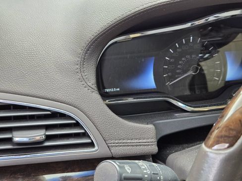 Used 2014 Lincoln MKT AWD w/ Equipment Group 201A image 8
