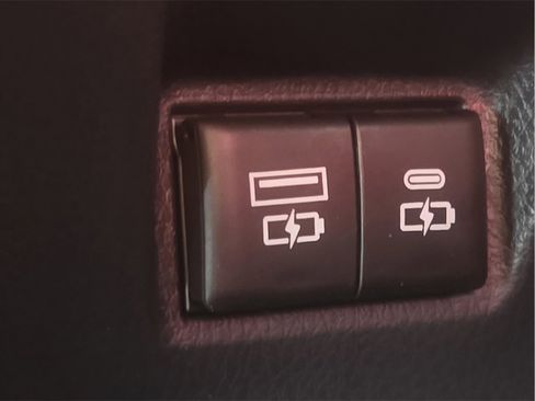 Used 2025 Toyota Camry XSE image 14