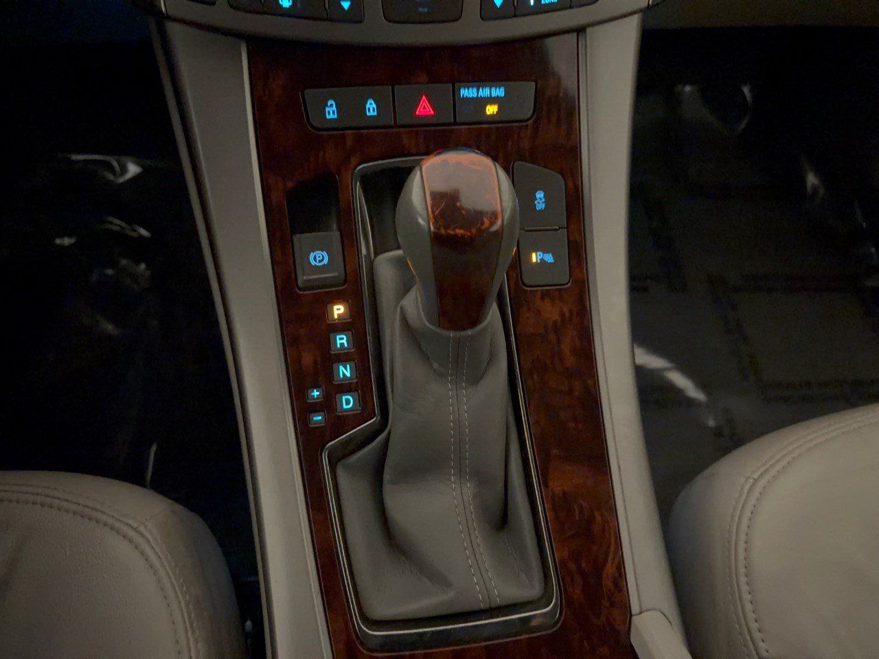 Used 2013 Buick LaCrosse Leather FWD image 21