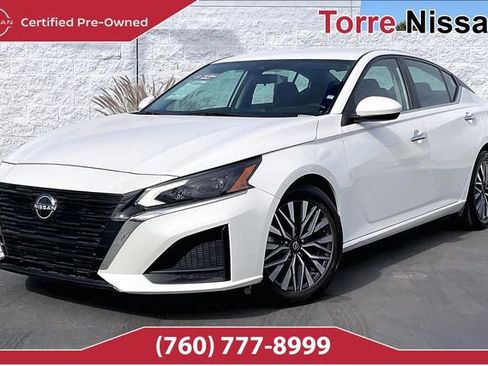 Certified 2023 Nissan Altima 2.5 SV image 1