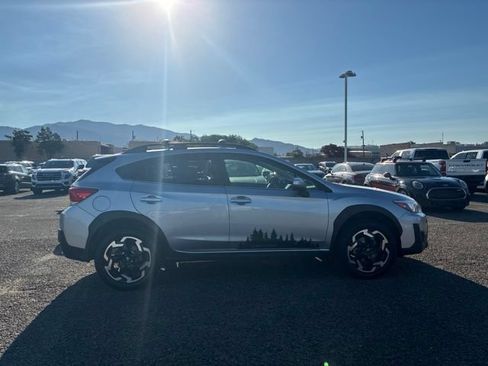 Used 2021 Subaru Crosstrek 2.5i Limited w/ Moonroof Package 2 AWD/4WD image 8