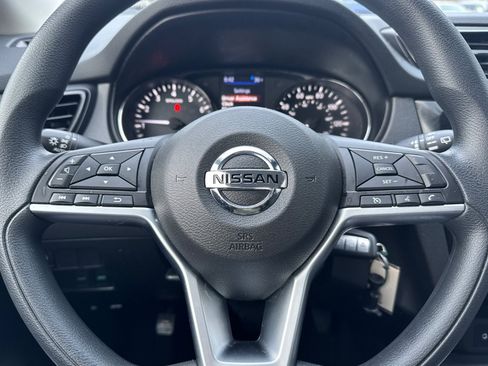 Certified 2022 Nissan Rogue Sport S image 35