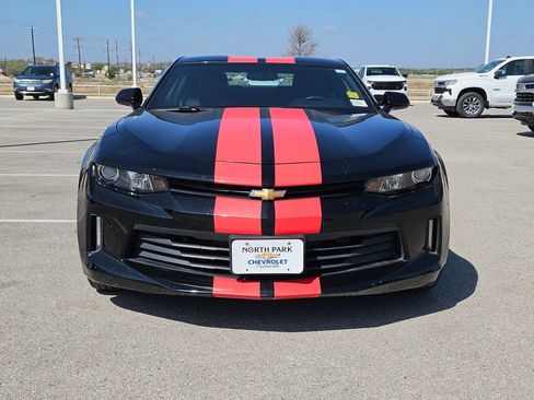 Used 2018 Chevrolet Camaro LT w/ Technology Package image 8