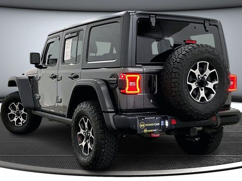 Used 2018 Jeep Wrangler Unlimited Rubicon AWD/4WD image 4
