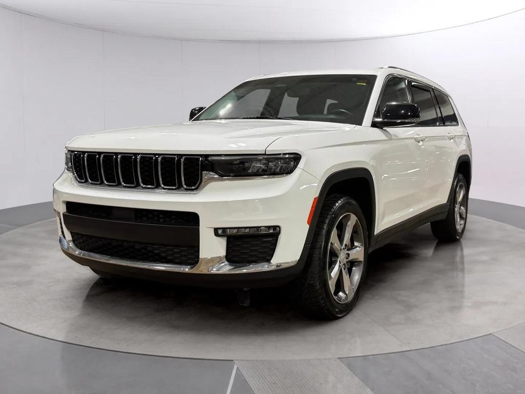 Used 2022 Jeep Grand Cherokee L Limited AWD/4WD image 7