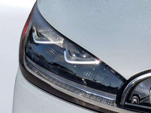 Used 2025 Lincoln Aviator Reserve w/ Equipment Group 201A image 9