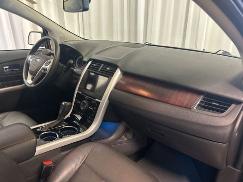 Used 2011 Ford Edge Limited w/ 302A Rapid Spec Order Code image 17