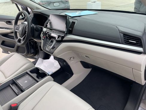 Certified 2026 Honda Odyssey EX-L image 30