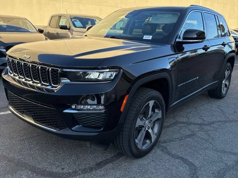 Used 2023 Jeep Grand Cherokee 4WD 4xe image 1