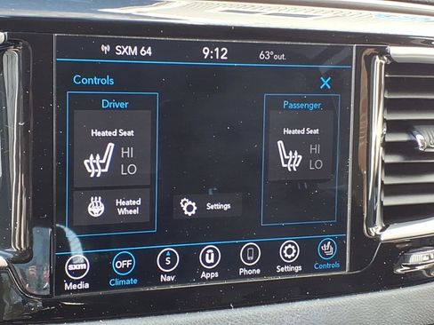 Used 2020 Chrysler Pacifica Touring-L Plus FWD image 18