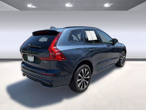 Used 2024 Volvo XC60 B5 Plus w/ Protection Package Premier AWD/4WD image 9