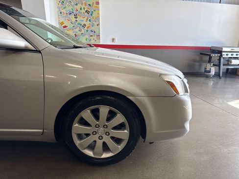 Used 2006 Toyota Avalon XLS image 61