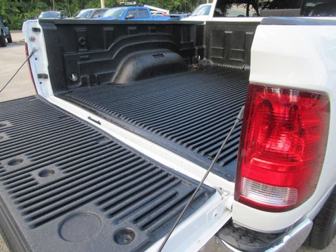 Used 2016 RAM 1500 Big Horn RWD image 9