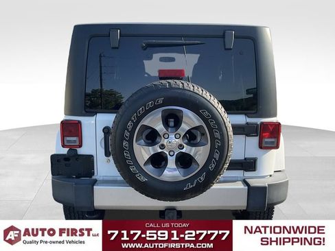Used 2018 Jeep Wrangler Unlimited Sahara AWD/4WD image 4