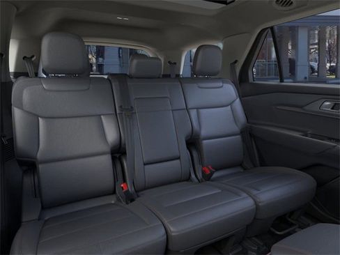 Used 2026 Ford Explorer Active w/ Active Comfort Package image 11