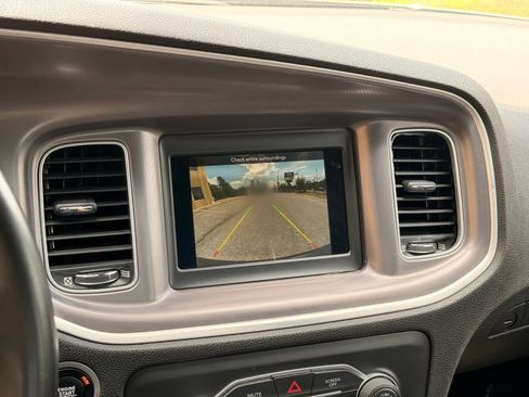 Used 2022 Dodge Charger SXT RWD image 33