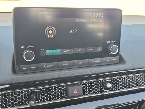 Used 2023 Honda Civic EX image 17