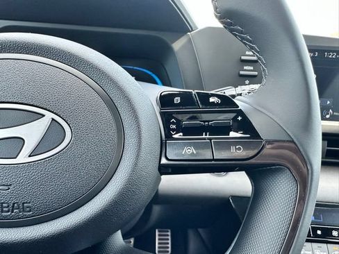 Certified 2025 Hyundai Elantra Sport FWD image 15