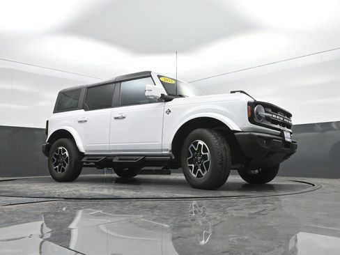 Used 2023 Ford Bronco Outer Banks image 33