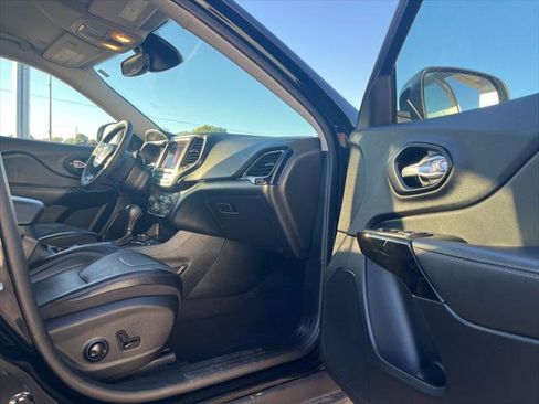 Used 2023 Jeep Cherokee Altitude Lux image 15