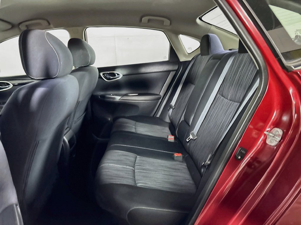 Used 2017 Nissan Sentra SV FWD image 19