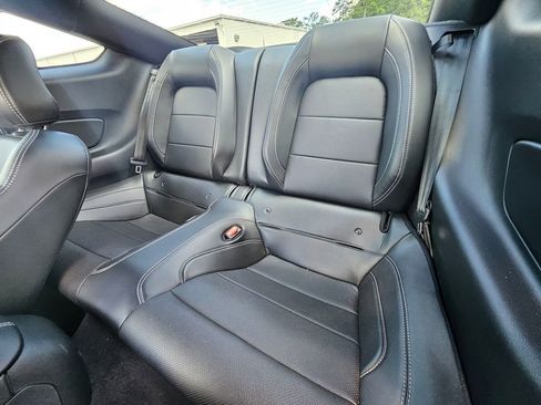 Used 2022 Ford Mustang GT Premium w/ GT Performance Package RWD image 14