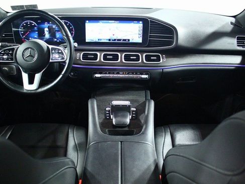 Used 2021 Mercedes-Benz GLE 350 4MATIC w/ Premium Package image 4