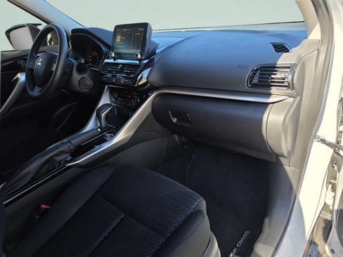 Used 2024 Mitsubishi Eclipse Cross AWD image 17