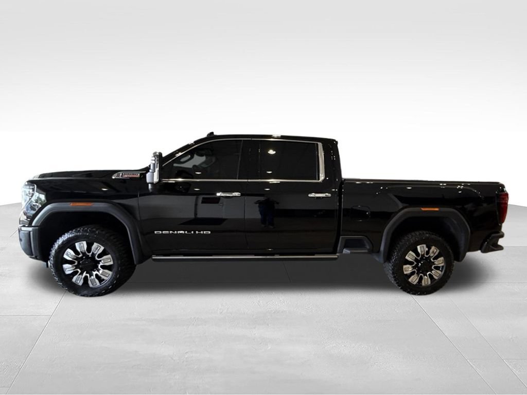 Used 2024 GMC Sierra 2500 Denali w/ Denali Reserve Package AWD/4WD image 4