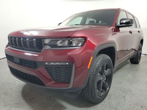 New 2026 Jeep Grand Cherokee L Limited w/ Limited Altitude Package RWD image 3
