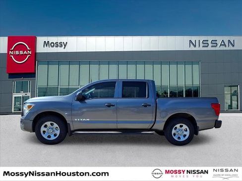 Certified 2020 Nissan Titan S w/ S Utility Package image 4