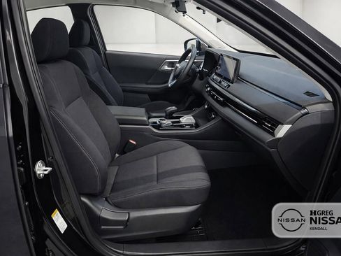 Used 2025 Mitsubishi Outlander ES image 8