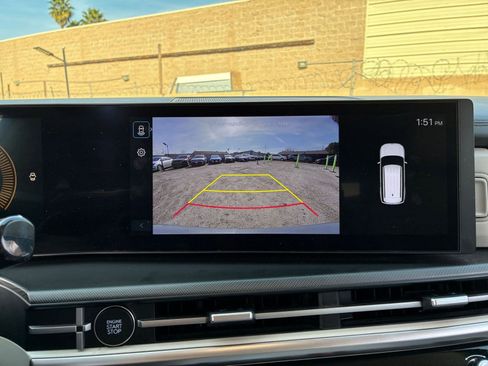 Used 2025 Hyundai Santa Fe SEL image 25