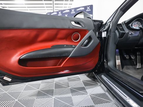 Used 2011 Audi R8 V8 image 27