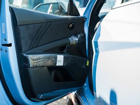 New 2025 Hyundai Elantra N Base image 31