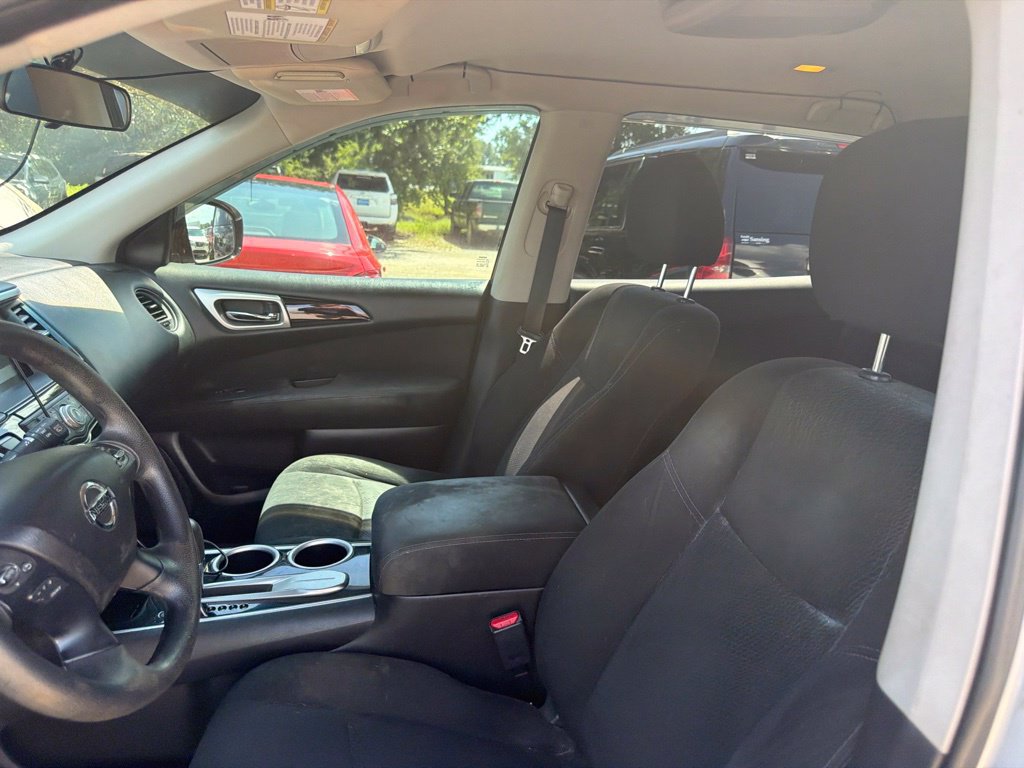 Used 2015 Nissan Pathfinder S FWD image 14