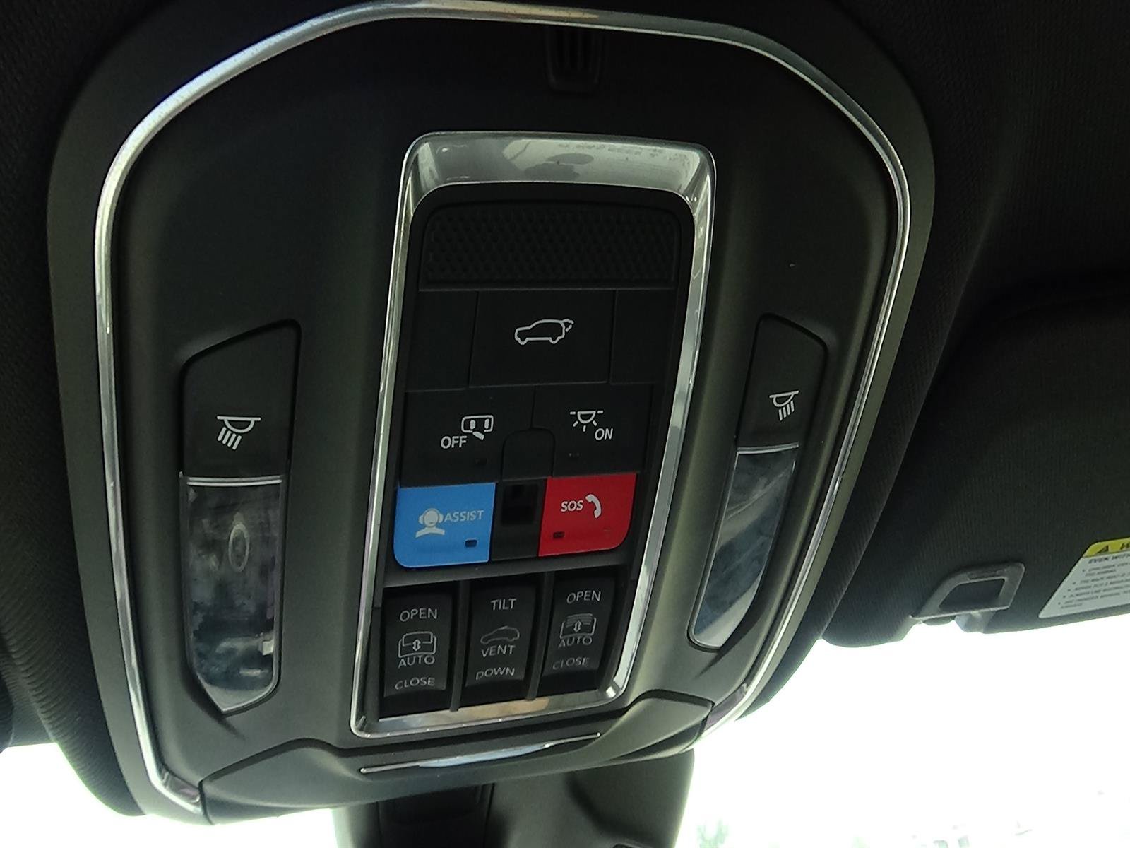 Certified 2025 Jeep Grand Cherokee L Limited w/ Luxury Tech Group II AWD/4WD image 31